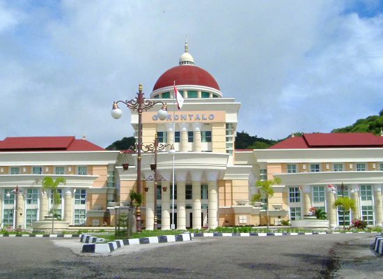 The Enactment of Translingual Negotiation Strategiest Deployed During an Intensive English Course in Gorontalo, Indonesia